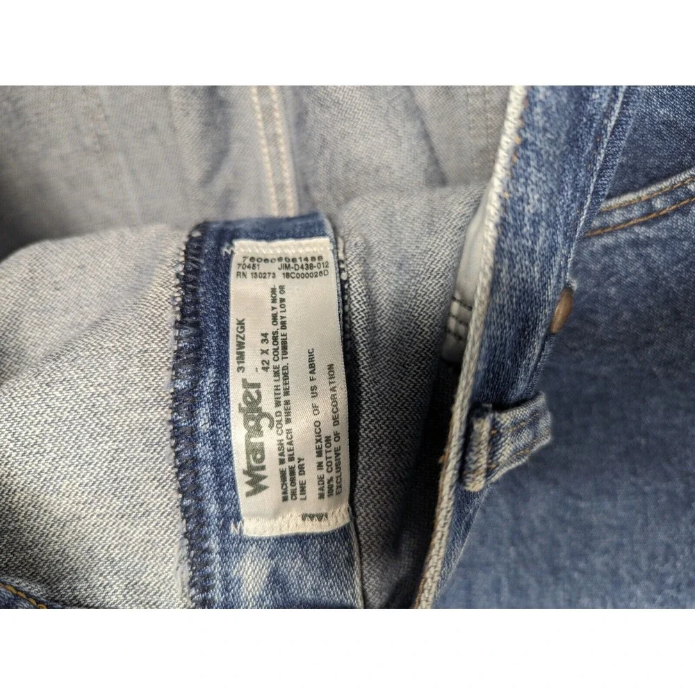 Wrangler 31 Jeans Mens‎ 42x34 Blue Denim Relaxed Cowboy Workwear 31MWZGK